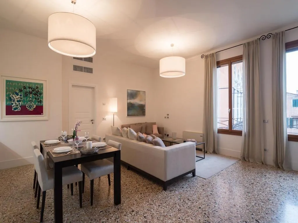 Veronese Apartment Venice 0*,
